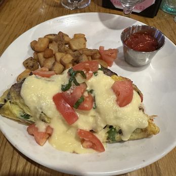 Carmela's Bistro & Wine Bar - Steakhouse omelet - New American Near Me - Lincoln, Nebraska Carmela's Bistro & Wine Bar - Steakhouse omelet - New American Near Me - Lincoln, Nebraska