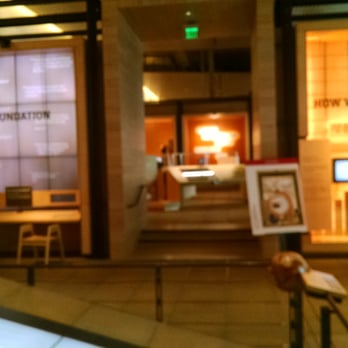 Gates Foundation Discovery Center - Visitor Centers Near Me - Seattle, Washington