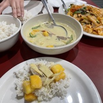 Silver Dish Thai Cuisine - Mango Curry - Thai Near Me - Provo, Utah