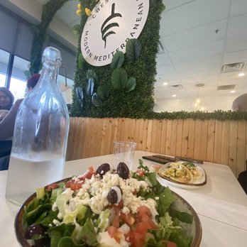 Crest Cafe - Mediterranean Near Me - Elk Grove, California