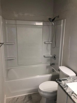 EB Plumbing and Remodeling Logo