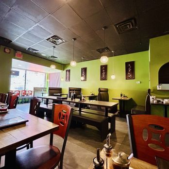 Palace Dumplings - View of the main dining room - Chinese Near Me - Wappingers Falls, New York Palace Dumplings - View of the main dining room - Chinese Near Me - Wappingers Falls, New York