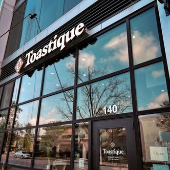 Toastique - Exterior - Juice Bars & Smoothies Near Me - Highland Hills, Ohio