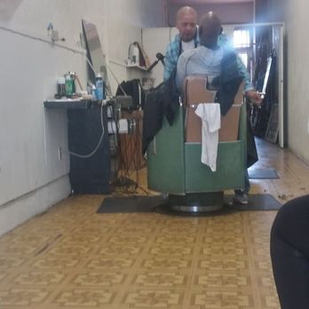 Spencer's Barber Shop - Spencer, The Man! - Barbers Near Me - Los Angeles, California Spencer's Barber Shop - Spencer, The Man! - Barbers Near Me - Los Angeles, California