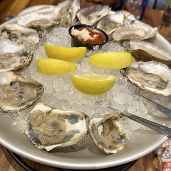 The Oyster Bar - A dozen blue points - Bars Near Me - Las Vegas, Nevada