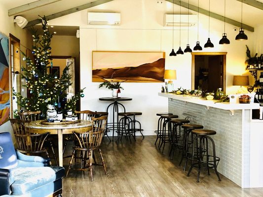 vinAmité Cellars - Winery and Wine Lounge by null