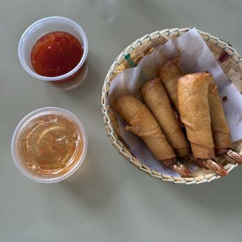 VN Flavor - Crispy shrimp egg roll - Vietnamese Near Me - Rohnert Park, California VN Flavor - Crispy shrimp egg roll - Vietnamese Near Me - Rohnert Park, California