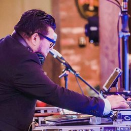 Dj