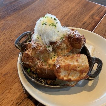North Italia - White Truffle Garlic Bread - Pizza Near Me - Irvine, California North Italia - White Truffle Garlic Bread - Pizza Near Me - Irvine, California