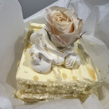 Sayso Coffee - Honey chamomile cake - Coffee & Tea Near Me - Winston-Salem, North Carolina Sayso Coffee - Honey chamomile cake - Coffee & Tea Near Me - Winston-Salem, North Carolina