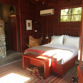 Sparrows Lodge - AC, ceiling fan, lots of windows for fresh air and natural lighting - Hotels Near Me - Palm Springs, California Sparrows Lodge - AC, ceiling fan, lots of windows for fresh air and natural lighting - Hotels Near Me - Palm Springs, California