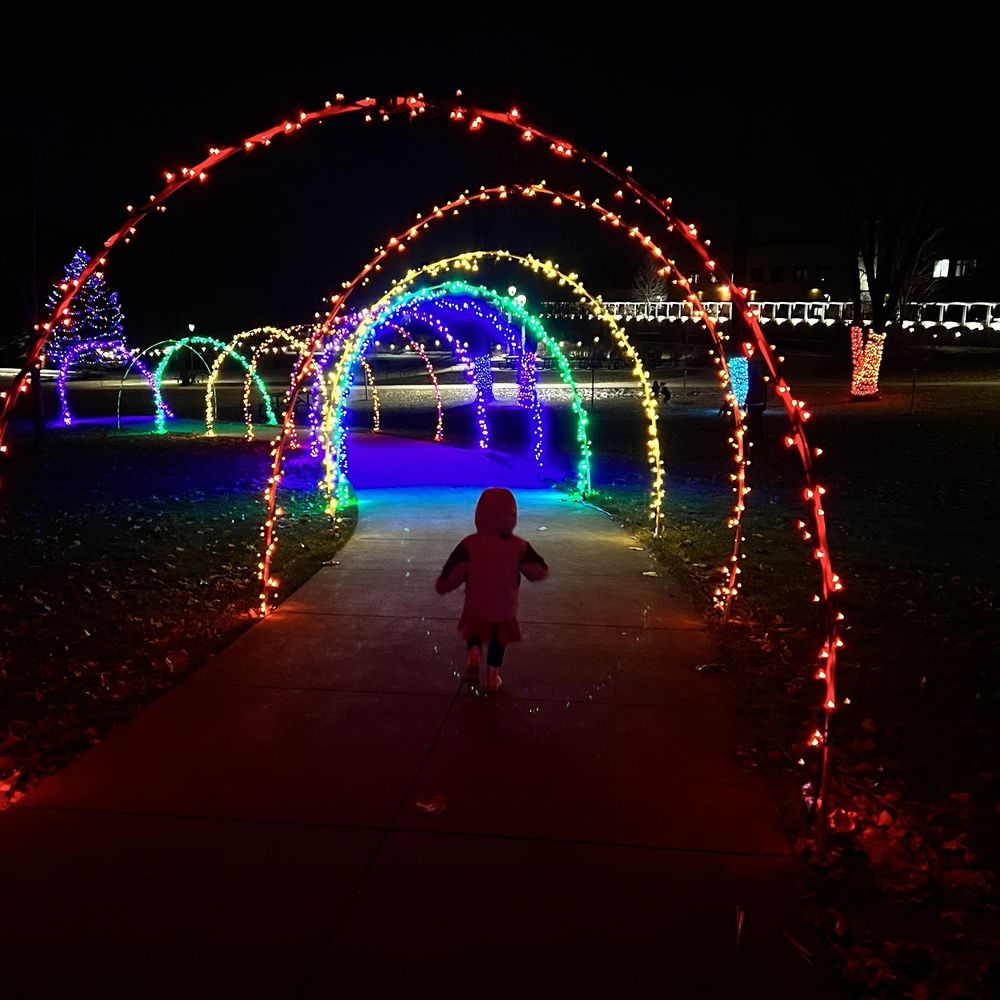 Fixing a Broken Doll: Toy Repair Techniques, image size:1000x1000