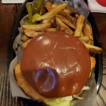 Ciro's Tavern - Pubs Near Me - Woonsocket, Rhode Island