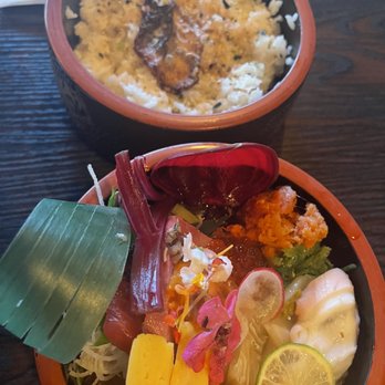 Hanabi Sushi Bar - Premium Chirashi Bowl - Sushi Bars Near Me - Los Angeles, California