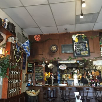 Old Castle Restaurant - Bar area - German Near Me - Ruskin, Florida