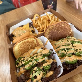 EASY STREET BURGERS - Updated July 2024 - 951 Photos & 818 Reviews