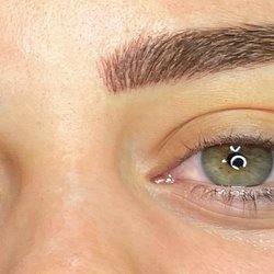 Glamour IBrow - At the session! Natural Microblading