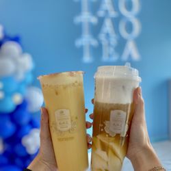 Tao Tao Tea - (L): mango yogurt smoothie, (R): lemon cream Jasmine tea w/ soy milk jelly