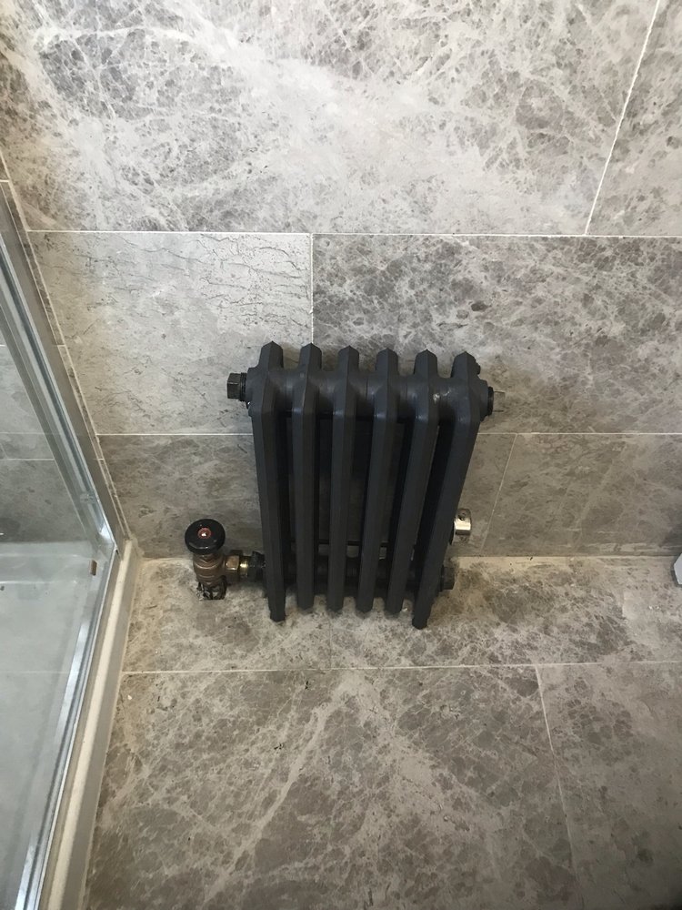 Slide of Double R Heating & Housing Services