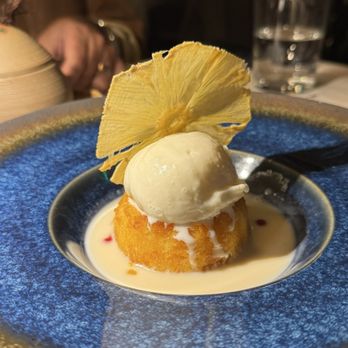 Le Colonial - Pineapple upside down cake - Vietnamese Near Me - Denver, Colorado