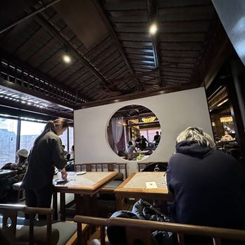 Mountain House - Interior - Szechuan Near Me - Boston, Massachusetts
