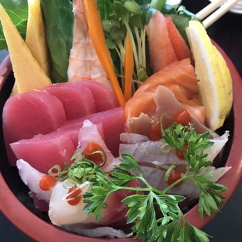 Yama Sushi Restaurant - Chirashi Bowl. - Sushi Bars Near Me - Fallbrook, California