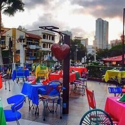 Il Negro Santo - Terraza con colores pintorescos...