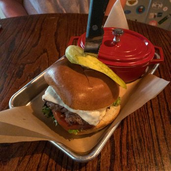 1608 Crafthouse - Bacon Cheeseburger by Ben Lolli - Gastropubs Near Me - Virginia Beach, Virginia