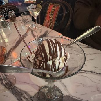 The Stinking Rose - Italian Near Me - San Francisco, California The Stinking Rose - Italian Near Me - San Francisco, California
