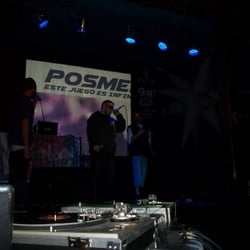 990 Arte Club - 990, un evento de hip hop un domingo.