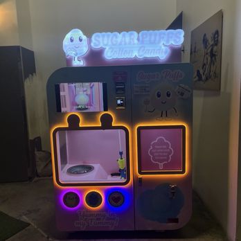 Union Market - Cool cotton candy vending machine - Shopping Centers Near Me - Mission Viejo, California