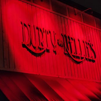Durty Nellie’s - Music Venues Near Me - Palatine, Illinois