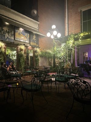 The Blind Lemon by null