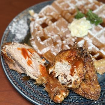 Dinah's Chicken - Chicken Shop Near Me - Glendale, California