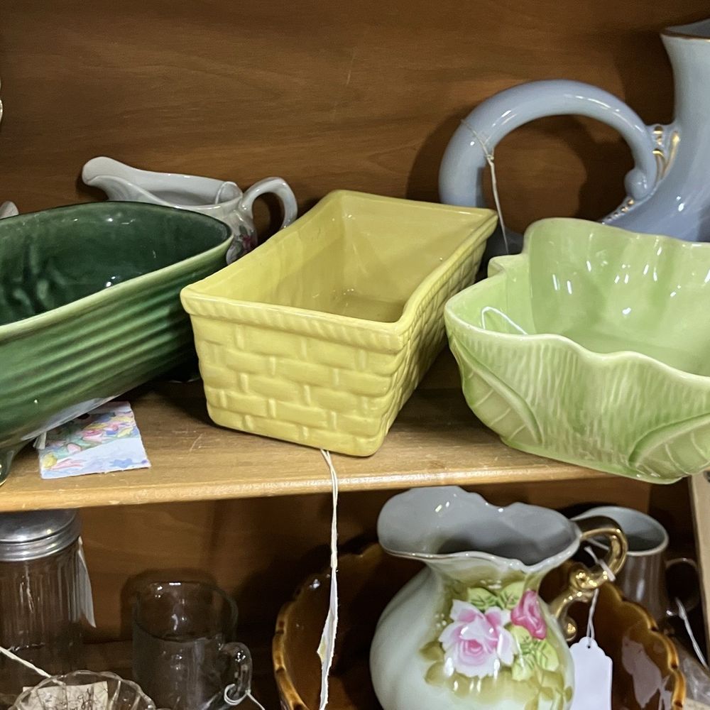 Bernat Antiques - Mid-century pottery - Antiques Near Me - Uxbridge, Massachusetts
