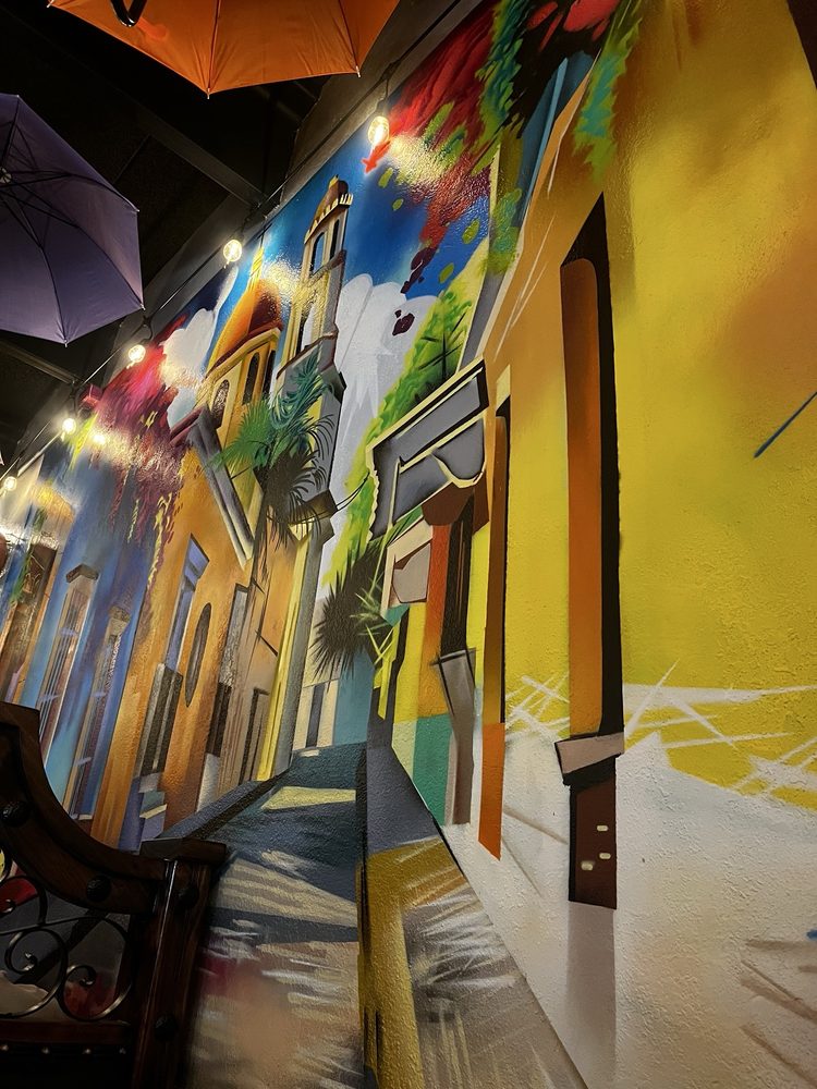 Las Comadres Taqueria Y Mariscos