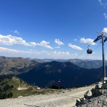Mt. Rainier Gondola - Tours Near Me - Enumclaw, Washington Mt. Rainier Gondola - Tours Near Me - Enumclaw, Washington
