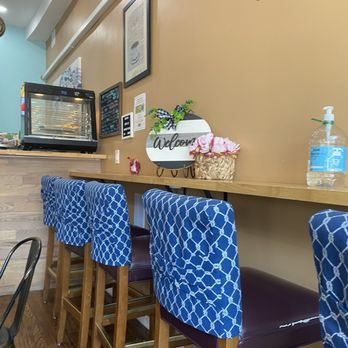 UpStream Cafe - Decor - Caribbean Near Me - Poughkeepsie, New York