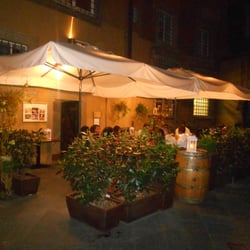 Cantine Bernardini - Dehors ingresso ristorante da Via del Suffragio,7