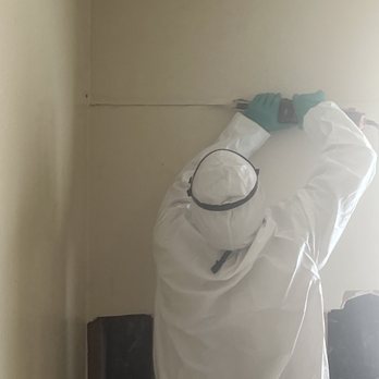 At Eazz Restoration - Demo of drywall. Fully in PPE due to category of water loss.(Cat3) - Damage Restoration Near Me At Eazz Restoration - Demo of drywall. Fully in PPE due to category of water loss.(Cat3) - Damage Restoration Near Me