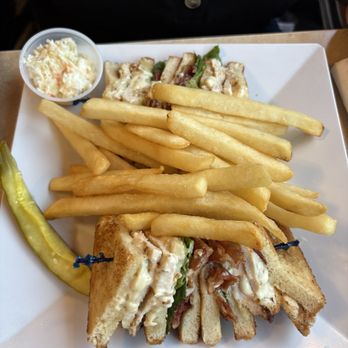 New Munson Diner - Chicken club - Breakfast & Brunch Near Me - Liberty, New York New Munson Diner - Chicken club - Breakfast & Brunch Near Me - Liberty, New York