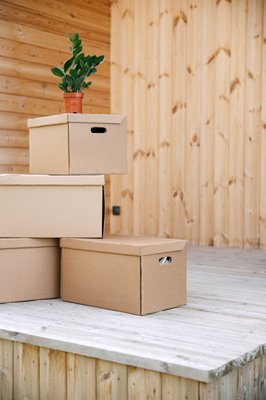 Local Moving Company - At John Frank Moving Company, we move lives forward every day. As a fully licensed and insured moving company serving the Charlotte area, our professional team is dedicated to making your move comfortable and stress free. With over 10 years of industry experience, our athletic and well-trained movers handle every job with care and attention to detail.

We take pride in our strong reputation, reliability, and genuine customer service. Whether you need help with local moving, labor-only services, or packing and unpacking, we offer flexible solutions tailored to your needs. Our fleet includes 16, 20, and 24-foot box trucks, and we provide all necessary moving equipment, including dollies, moving blankets, boxes, and tools for assembly and disassembly. A piano board is also available upon request.

Your satisfaction and peace of mind are always our top priority. Give us a chance, and we promise to work hard to meet your expectations and make your relocation as smooth as possible.