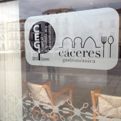 oficina de turismo de la junta de extremadura en caceres