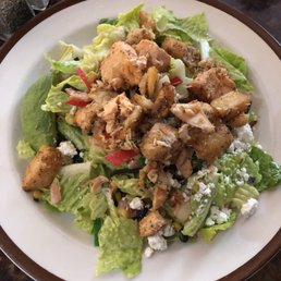 Cuvee Mixed Green Salad with Salmon Cuvee Mixed Green Salad with Salmon