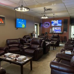 Mississinewa Cigar Company - Inside lounge
