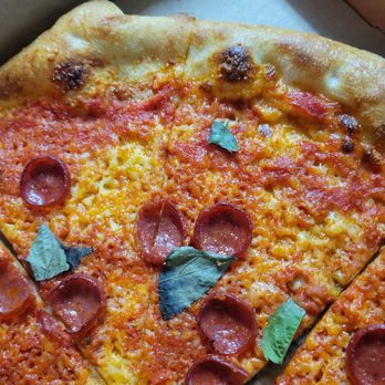 Cenzo's Pizza & Deli - Their "new haven style" - Pizza Near Me - Dallas, Texas