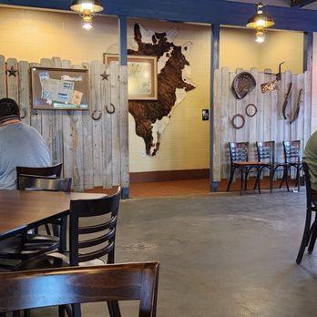 Bill Miller BBQ - Barbeque Near Me - Seguin, Texas