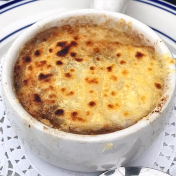 Le Petit Chez Mimi - The Onion Soup - father had it and raved about it, looked good - French Near Me - Santa Monica, California Le Petit Chez Mimi - The Onion Soup - father had it and raved about it, looked good - French Near Me - Santa Monica, California