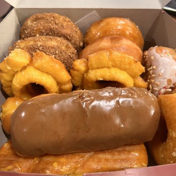 Friendly Donut House - A delicious assortment! - Donuts Near Me - Henderson, Nevada Friendly Donut House - A delicious assortment! - Donuts Near Me - Henderson, Nevada