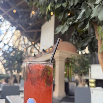 Chéri Rooftop - Lounges Near Me - Las Vegas, Nevada